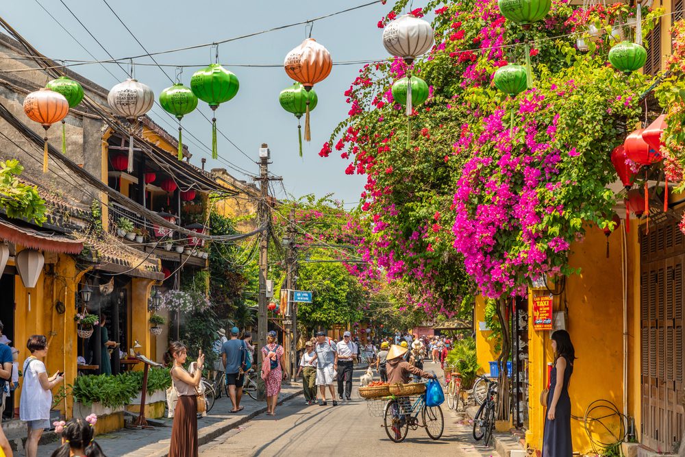 Simple Guide: How to get from Da Nang to Hoi An in Vietnam