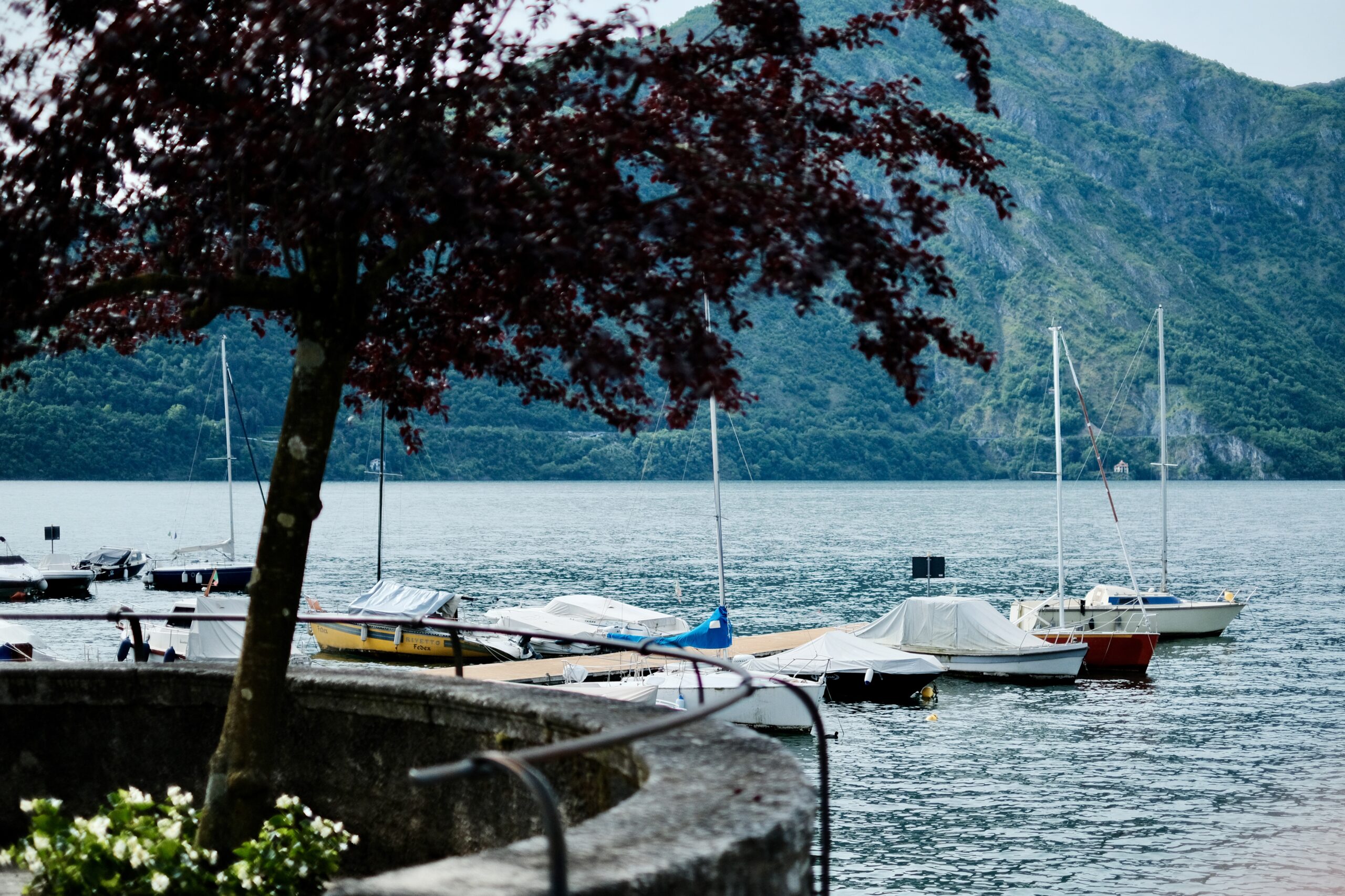 Lake Como boats in the water