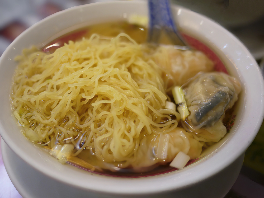 Depositphotos_582577194_S wonton noodles in hong kong